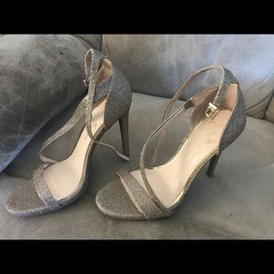 Gorgeous Jessica Simpson Gold Sparkle heels, sz 9M